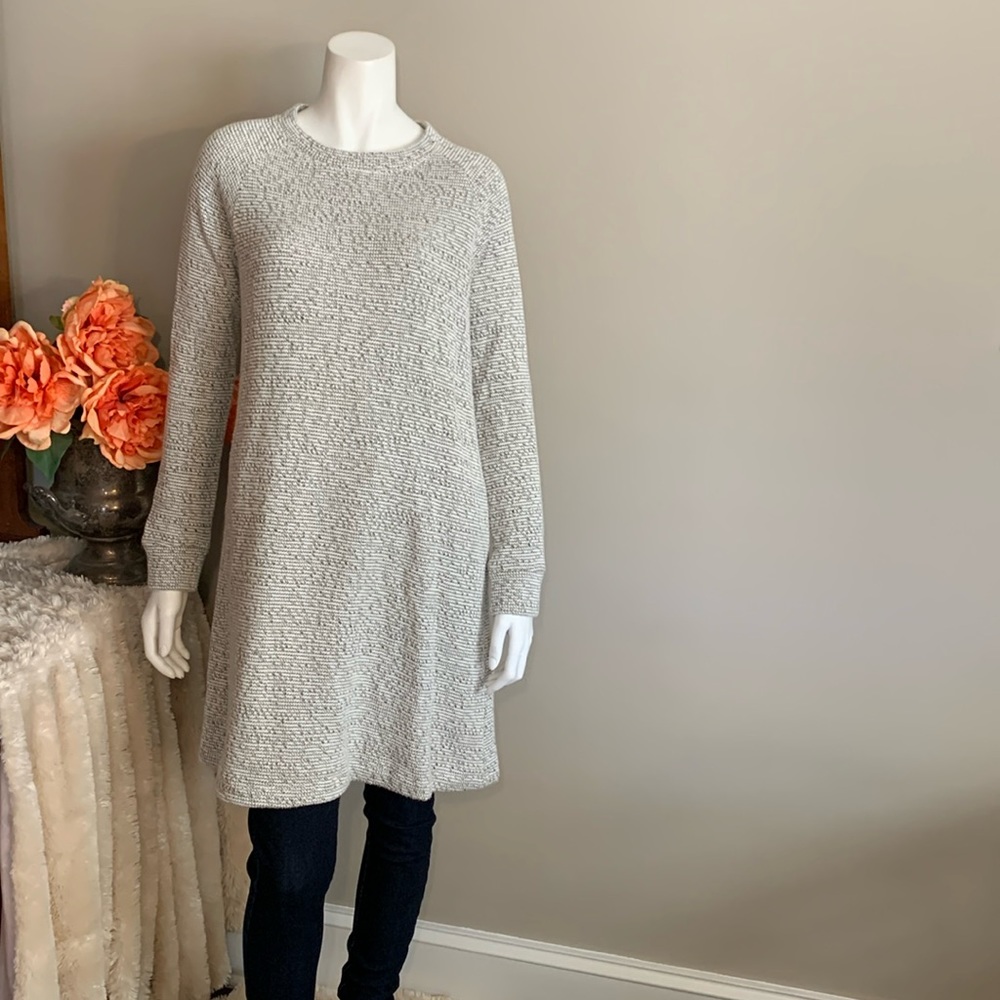 Lou & Grey dress/long cozy top Small